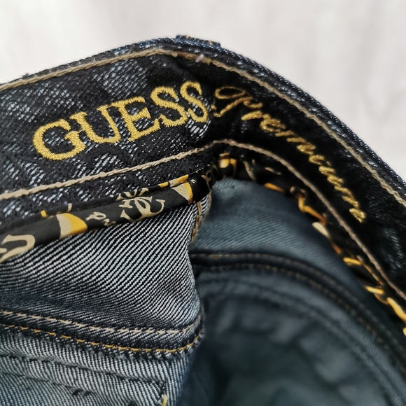 Ladies Vintage Y2K 2000s Jeans Size 6 8 27 GUESS PREMIUM Straight Leg - Picture 10 of 10